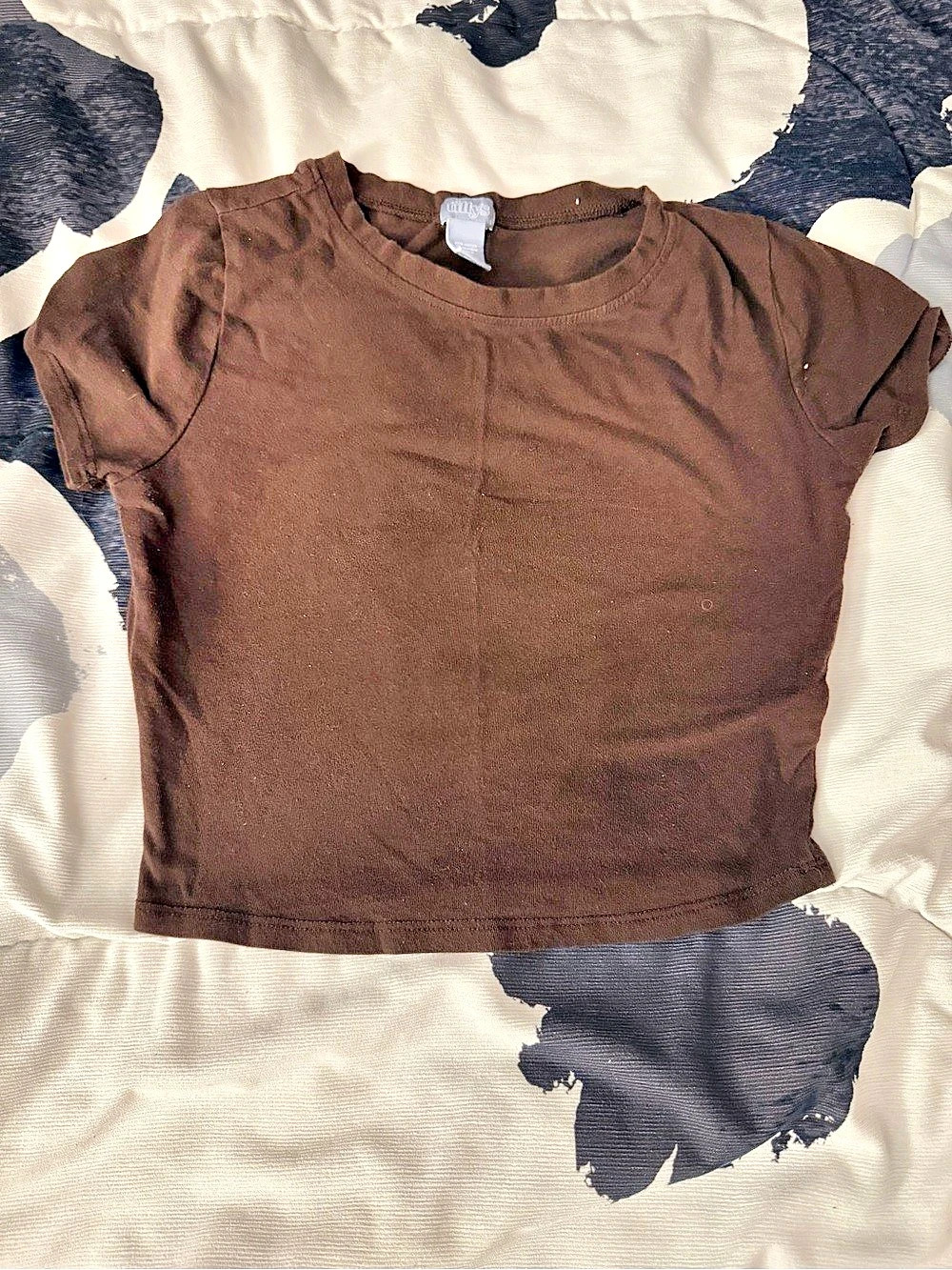 Tilly's Short Sleeve Tee in Brown